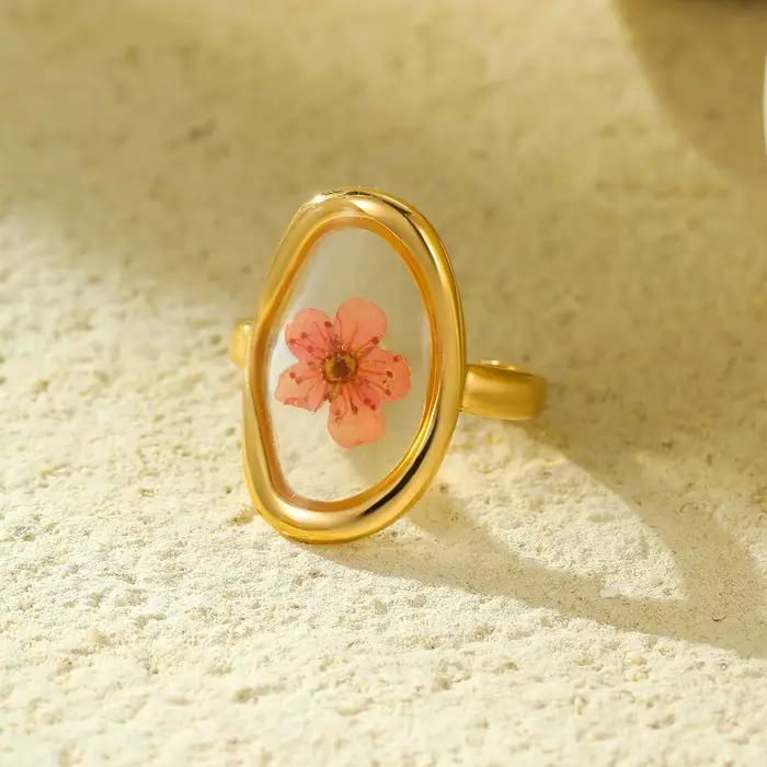 Bague ouverte délicate en fleurs séchées pour femme