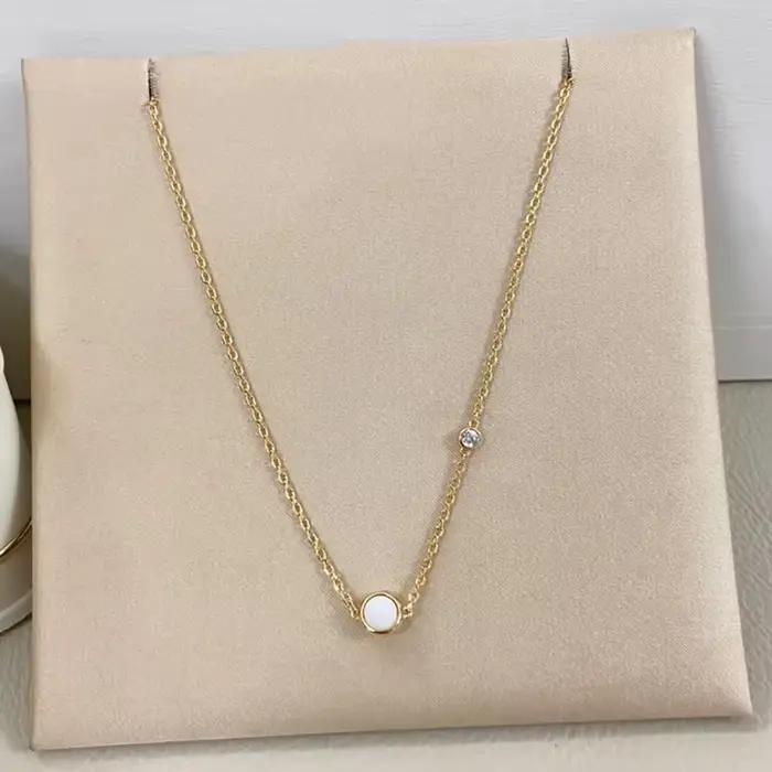Collier pour femme en agate naturelle plaqué or 18 carats