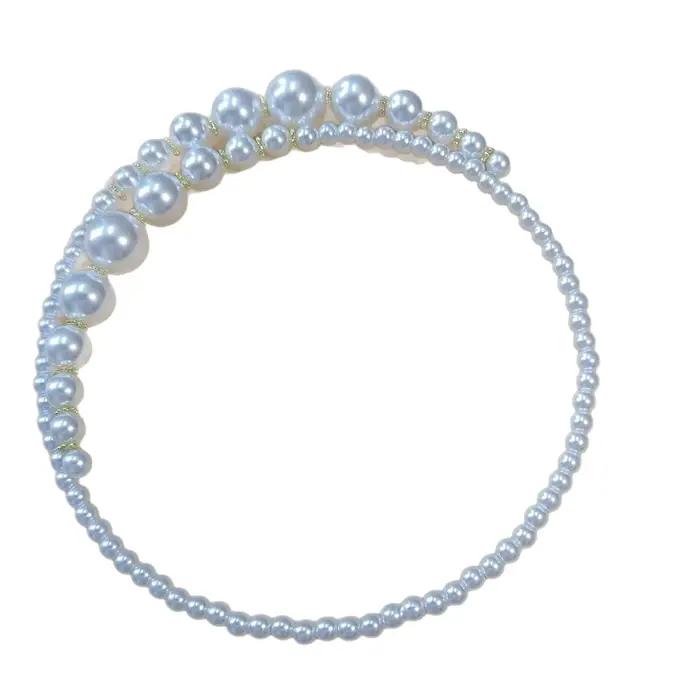 Collier de perles blanches élégant pour femmes