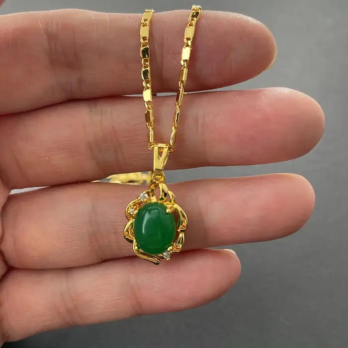 Ensemble de bijoux avec pendentif émeraude plaqué or 24 carats