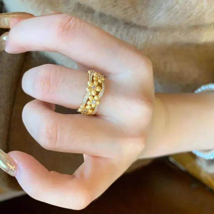 Bagues d'osmanthus incrustées de diamants brossés vintage pour femmes