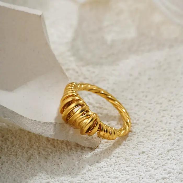 Bague de mariage Hip-hop en forme de croissant épais, en fil métallique torsadé, géométrique et originale, en acier inoxydable, bijoux pour femme