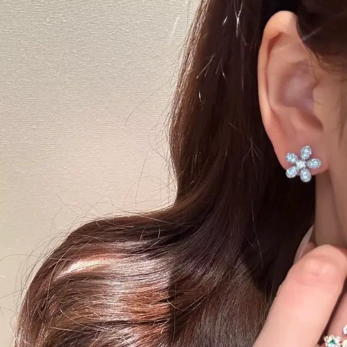 Boucles d'oreilles de luxe pour femmes, série de fleurs colorées, incrustées de diamants, uniques et élégantes, bijoux de mariage, cadeaux