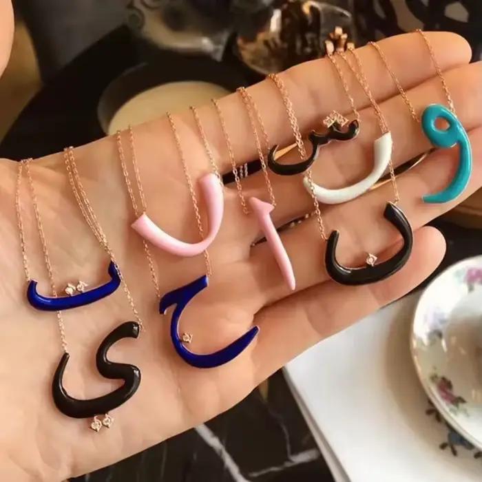 Collier initial de l'alphabet arabe personnalisé-femmes filles, pendentif en émail coloré, zircone c