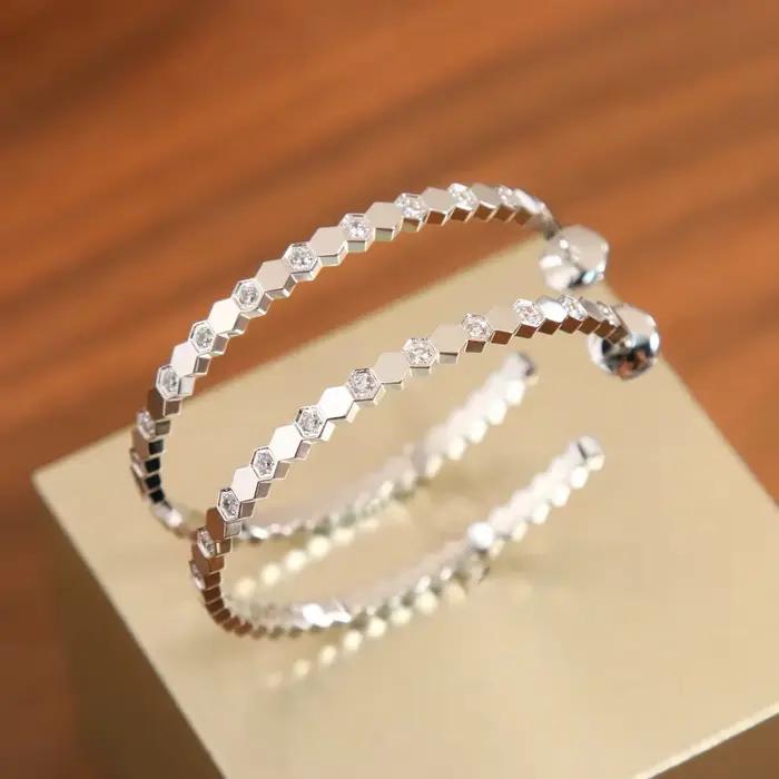 Nouvelles boucles d'oreilles créoles vintage tendance en promotion pour femme