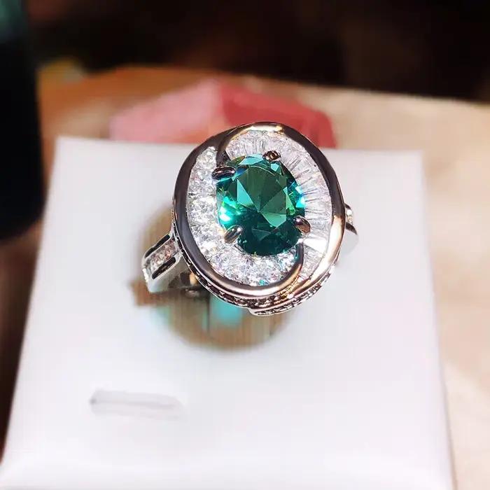 Bague en argent regardé S925 avec émeraude ronde classique pour femme