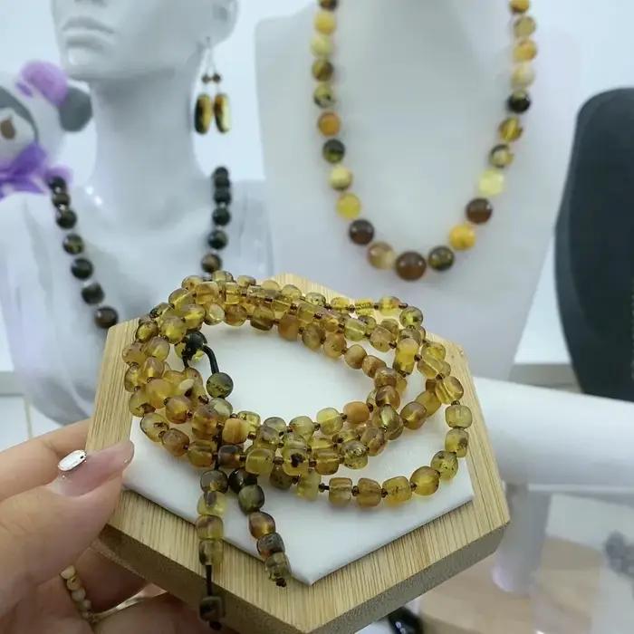 Collier d'Ambre de la Baltique 2024 Naturel pour Unisexe, Bijoux Irréguliers Originaux Faits à la Ma