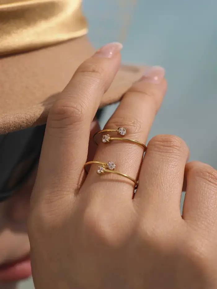Bagues en acier inoxydable incrustées de zircon double cœur pour femmes, bague plaquée or 18 carats, bague féminine, bijoux de luxe pour femmes