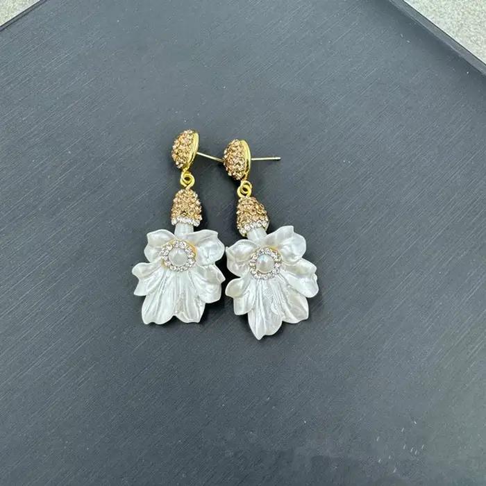 Ensemble de bijoux pour femmes, fleur de lys troisD, coquille naturelle, perles baroques, strass, collier, bagues, boucles d'oreilles, accessoires pour robe de dame