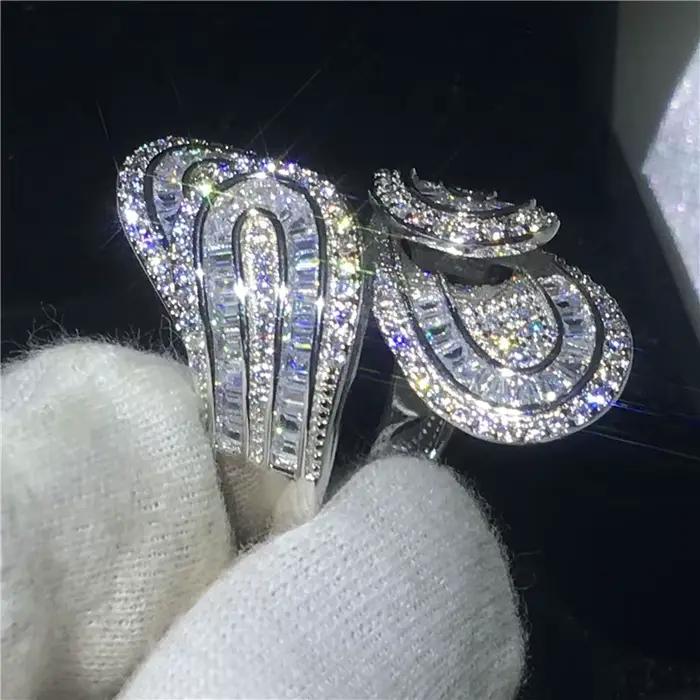 Bague unique à grande fleur en diamant de laboratoire