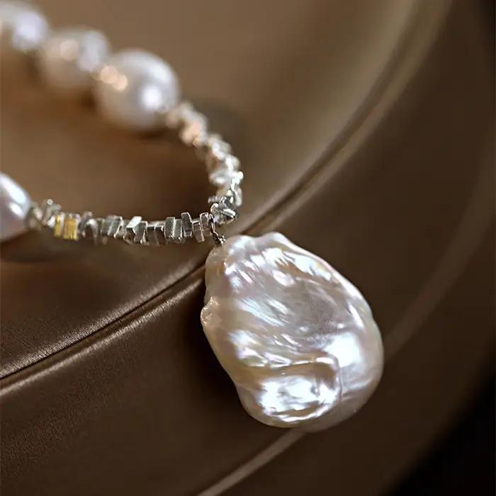 Collier de perles baroques élégant pour femmes pendentif rétro en forme de goutte d'eau cadeau de Saint Valentin chaîne de cou luxueuseTracker d'humeur imitation plaqué argent rhodium ou couleur or jaune clair
