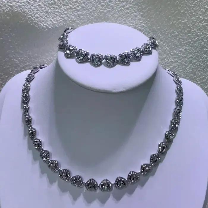 Bijoux d'amour : Nouvelles tendances 2026 – Collier