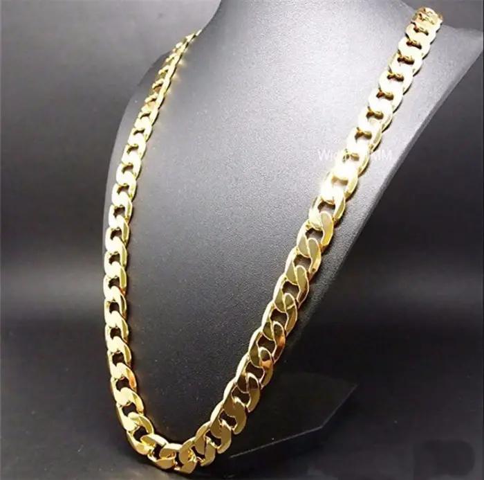 Bijoux en chaîne couleur or pur