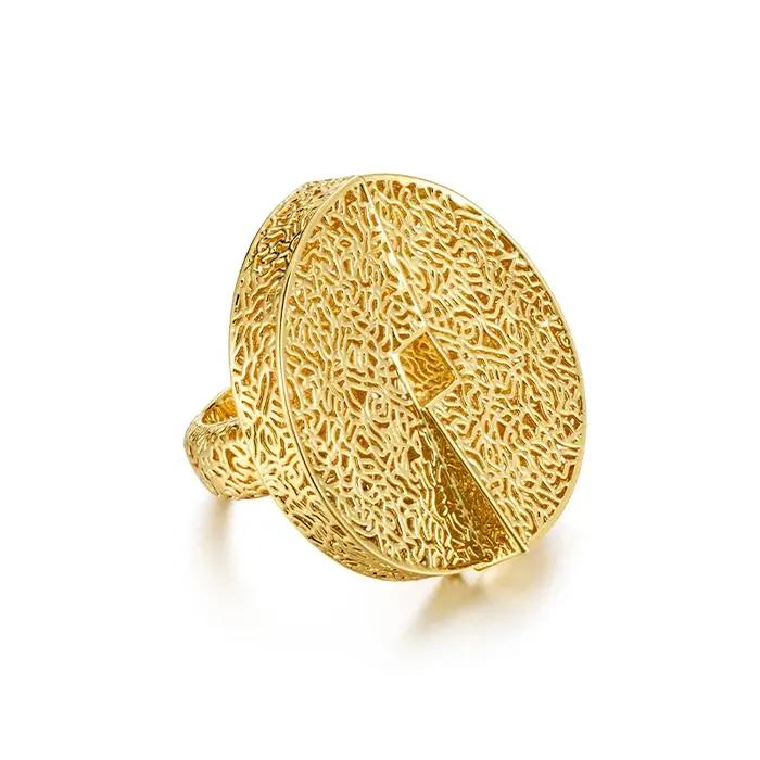 Bague en cuivre plaquée or 18 carats design en vignes ajourées pour femmes occasions spéciales mariage fêtes travaux quotidien