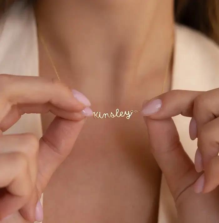 Collier personnalisé avec nom Simple pour femmes et filles