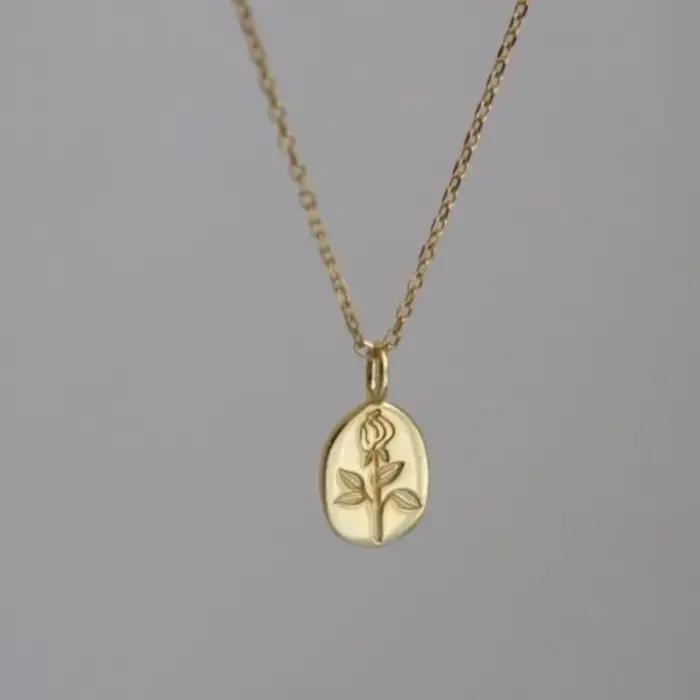 Collier pendentif rond camée de fleur plaqué or 18 carats pour femmes