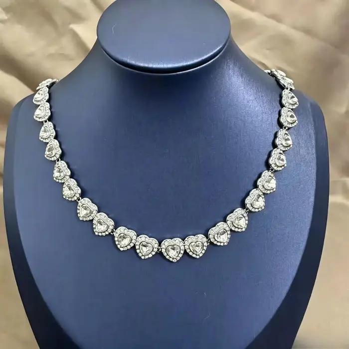 Bijoux d'amour : Nouvelles tendances 2026 – Collier