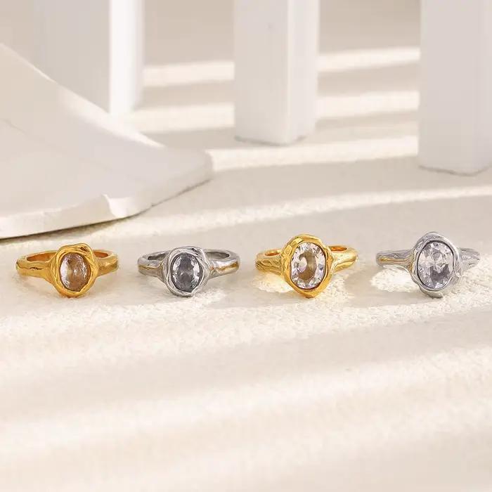 Bague de Luxe Rond Brillante en Zircon Acier Inoxydable Plaquée Or PVD pour Femmes Styles Élégants Soirées Bureau Occasions Spéciales