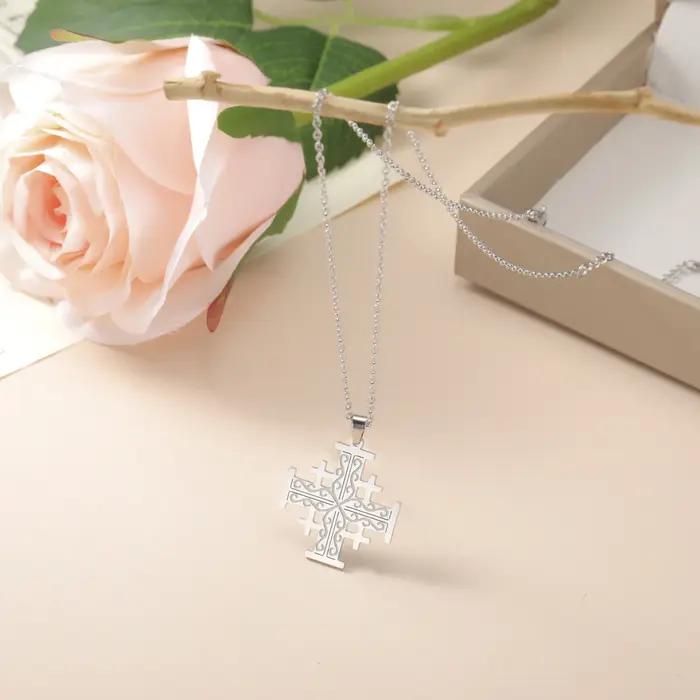 Dreamtimes classique croix en acier inoxydable jérusalem croisé templier pendentif collier pour femmes hommes déclaration chrétienne bijoux