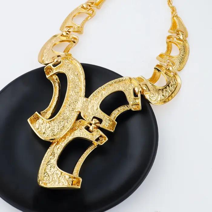 Nouvel ensemble de bijoux exagérés couleur or de Dubaï