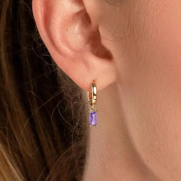 Boucles d'oreilles créoles Baguette Huggie à breloques délicates avec améthyste émeraude CZ