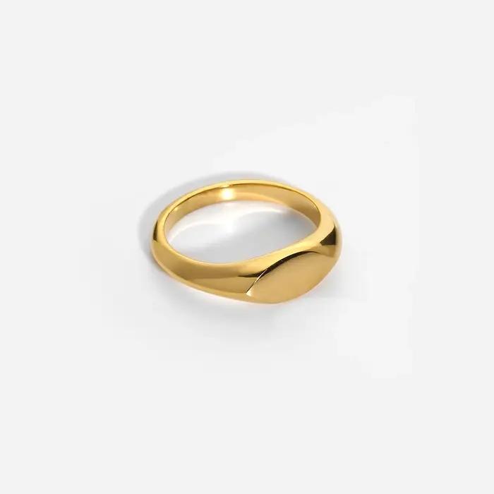 Nouveaux anneaux chevalets en acier inoxydable pour femmes Grils PVD plaqué or 18 carats anneau empilable géométrique métallique cadeau bijoux sans ternissement
