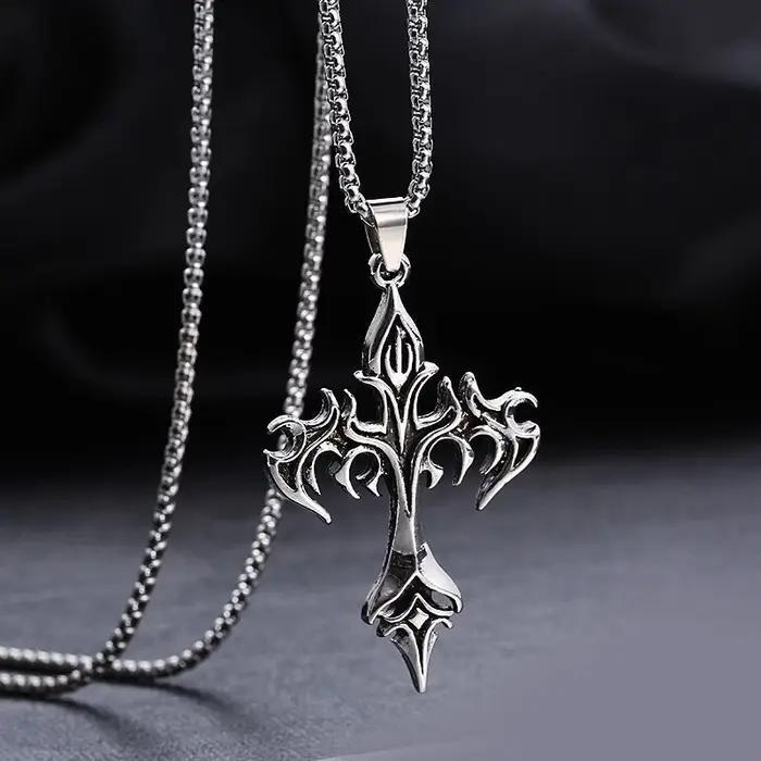 Collier en acier inoxydable flamme rétro croix en acier titane chaîne de pull pour homme et femme occasions spéciales-decoration
