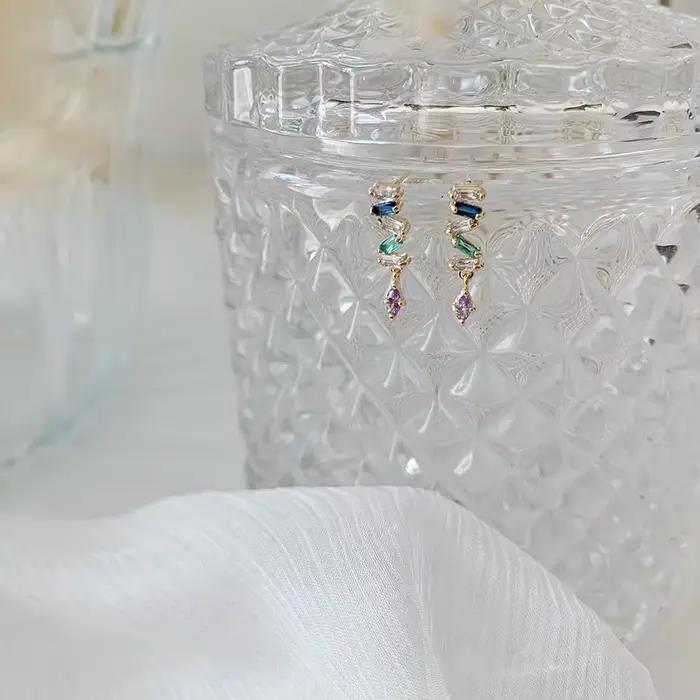 Boucles d'oreilles serpent simples en argent Sterling 925 pour femmes, boucles d'oreilles à pampilles en cristal pavé, bijoux de tempérament de mariage, cadeau d'amitié