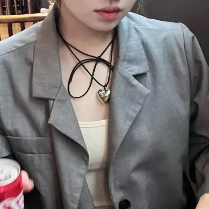 Collier pendentif coeur en couches réglables, nœud papillon noué, tour de cou en UL, bijoux de clavicule élégants, mode Joie
