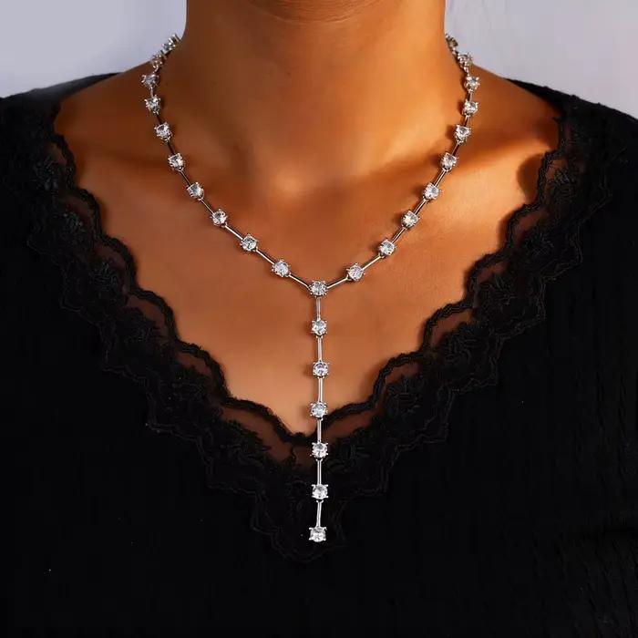 Nouveau Design de mode géométrie Bling ovale CZ collier ras du cou Lariat longue barre larme Y forme