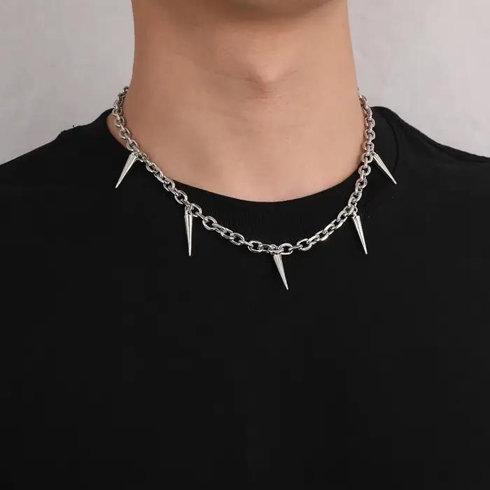 Collier à pampilles à rivets Punk Hip Hop Mode Géométrique Chaîne Acier Titane Hommes Femmes Occasions Spéciales