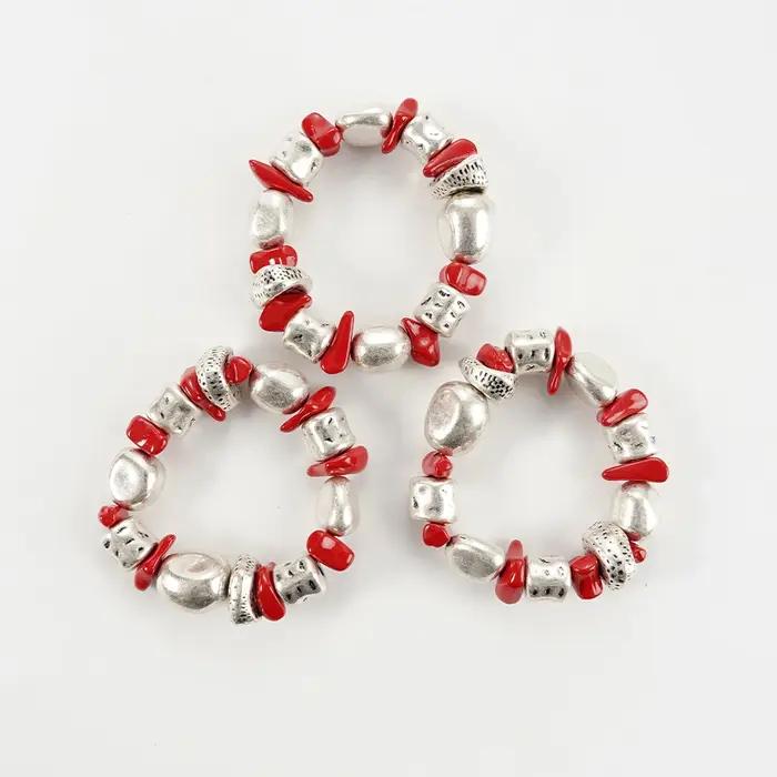 Ensemble de trois bracelets à perles rouges et argent vieilli style bohème pour femme