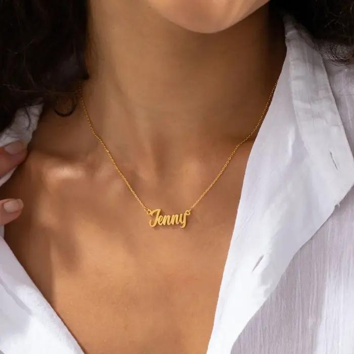 Collier avec nom personnalisé pour femmes
