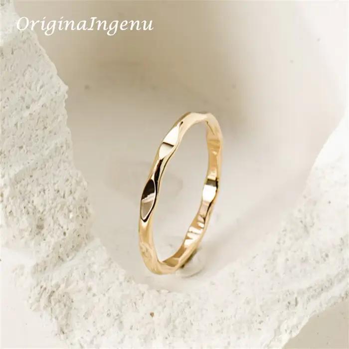 Bagues empilables remplies d'or 14 carats pour femme, minimalistes et faites à la main, bijoux sophistiqués et étanches pour occasions spéciales