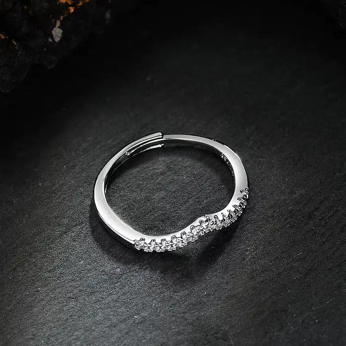 Bague en argent sterling 925 avec zircon brillant pour femme, bijoux de mariage, bagues en argent, cadeau de mode raffiné, fête, bague de haute qualité