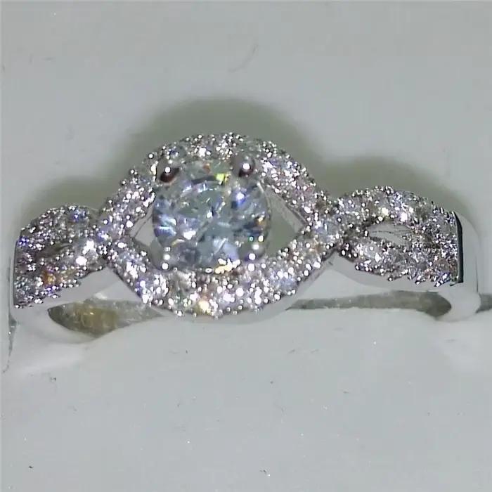 Bague en diamant de laboratoire rond en or 10 carats pour femme