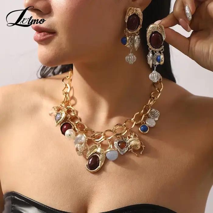 Ensemble luxueux collier et boucles d'oreilles pendentif bijoux animaux