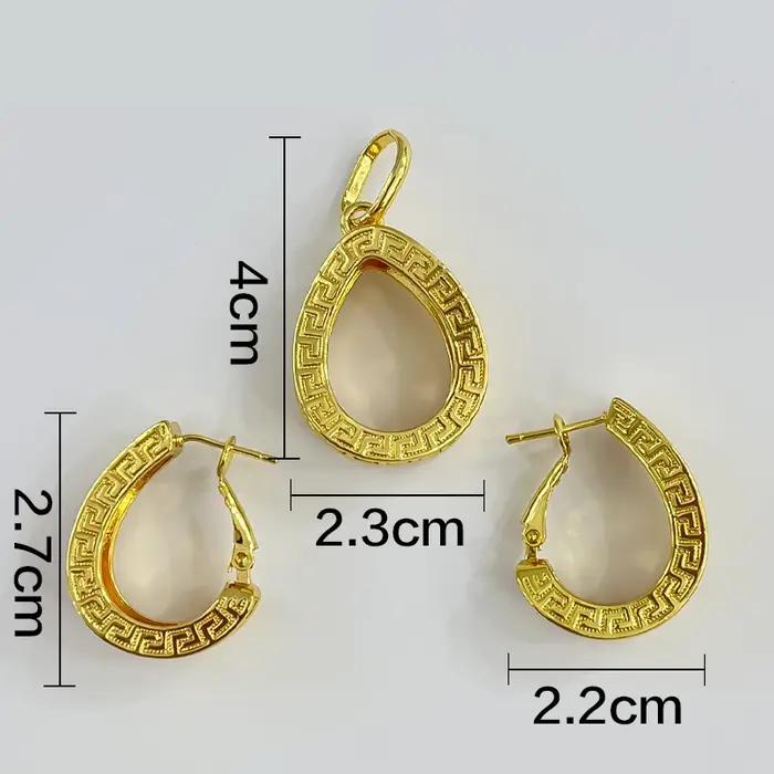 Ensemble de bijoux doré 18K pour femme, collier de mariage italien de luxe, pendentif et boucles d'oreilles pour occasions spéciales