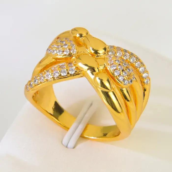 Grand anneau de luxe couleur or dubaï plaqué or 21 carats serti de zircon italien pour femmes arabes occasions spéciales mariage Ramadan