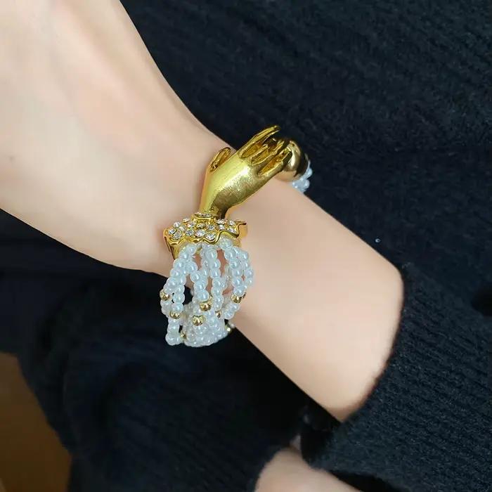 Collier de perles multicouches, chaîne de clavicule de tempérament de style palais rétro français