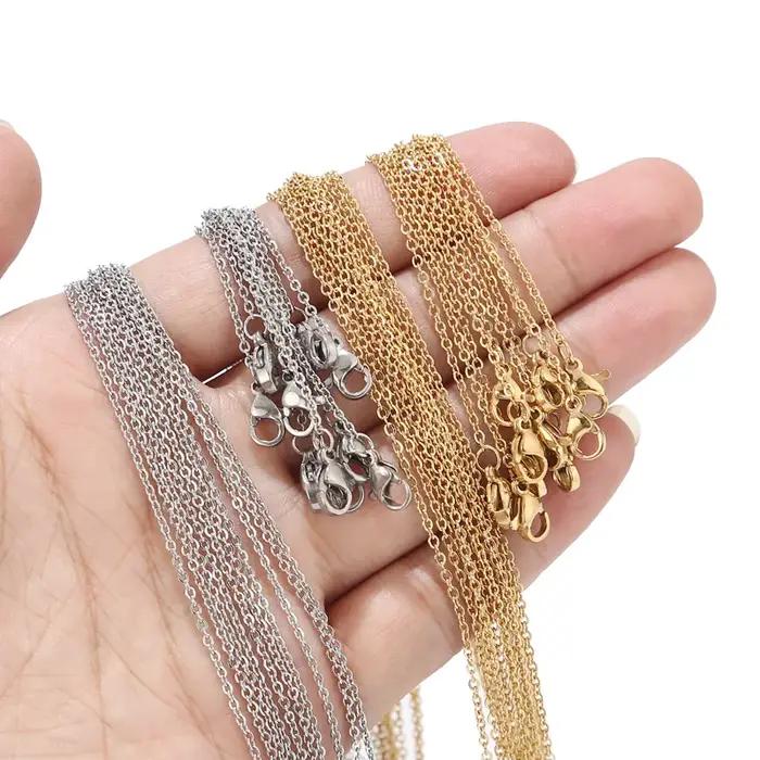 Collier classique plaqué or pour femmes occasion anniversaire acier inoxydable chaîne O élégant style sophistiqué