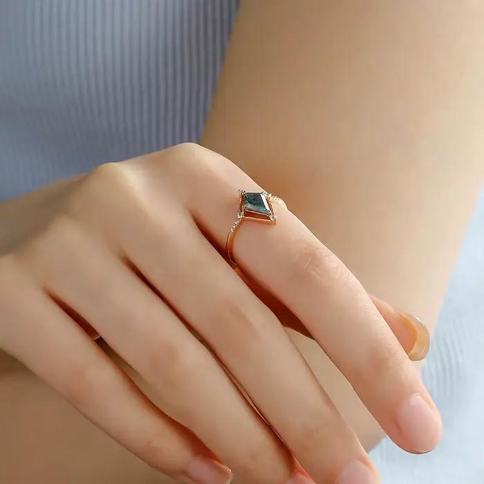 Bague vintage en pierre précieuse naturelle pour femme