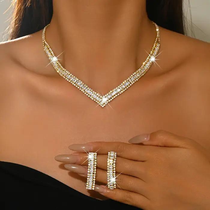 Nouvel ensemble collier et boucles d'oreilles de mariée ultra-brillant en forme de V