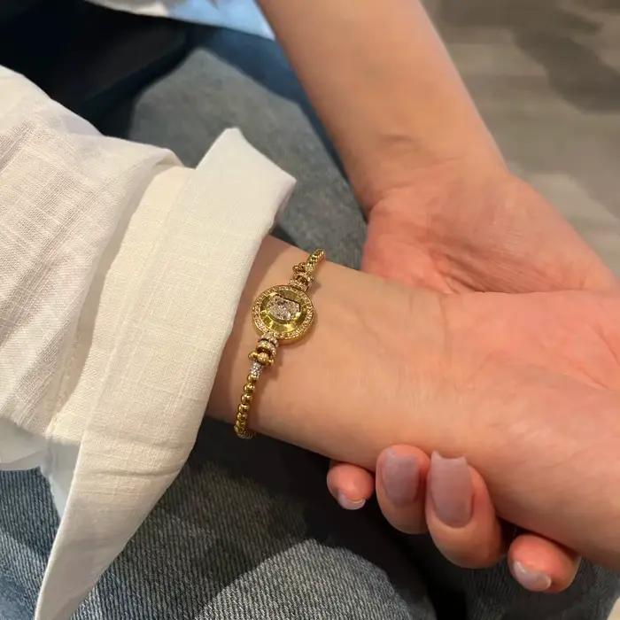 Bracelet Créatif Amusant Incrusté de Cristal et de Zirconium Blanc pour Femme Occasions Spéciales Engagement Fantaisie Stylistique