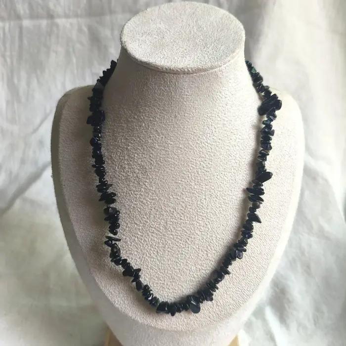 Collier en pierres naturelles et perles de cristal multicolores avec design géométrique pour homme femme et unisexe occasions spéciales et quotidienne