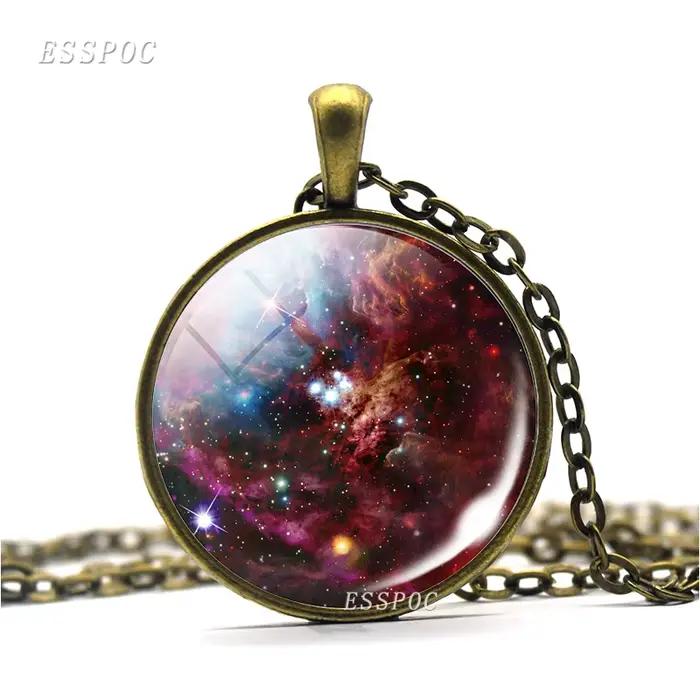 Collier de nébuleuse, pendentif astronomie de la galaxie