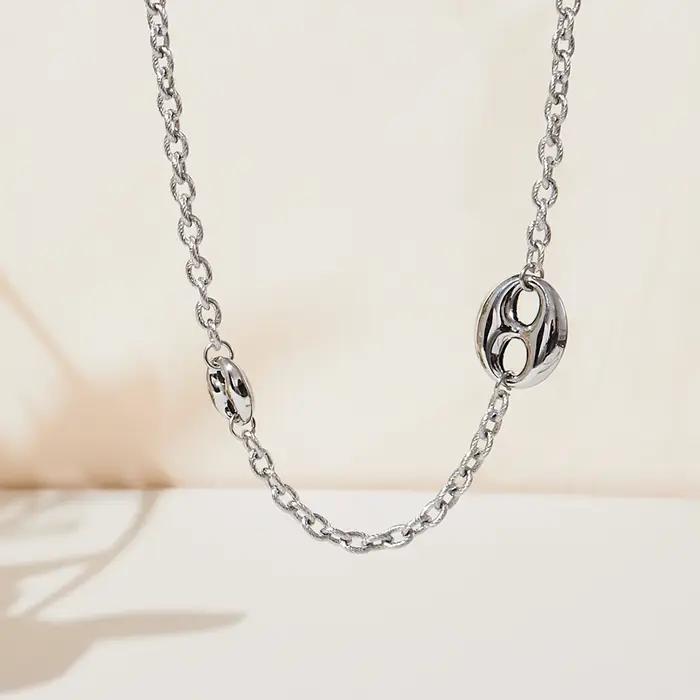 Collier Hip-Hop en Argent Doré avec Pendentif Ovale Plaqué Or Acier Inoxydable pour Fêtes et Soirées Chic