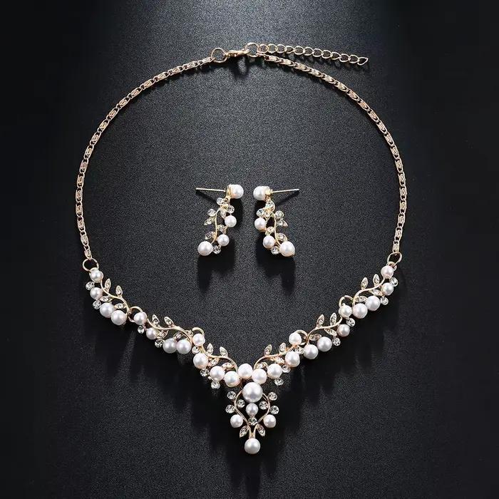 Parures de bijoux vintage en fausses perles pour femmes, collier et boucles d'oreilles tendance à motif floral, accessoires pour mariage et soirée