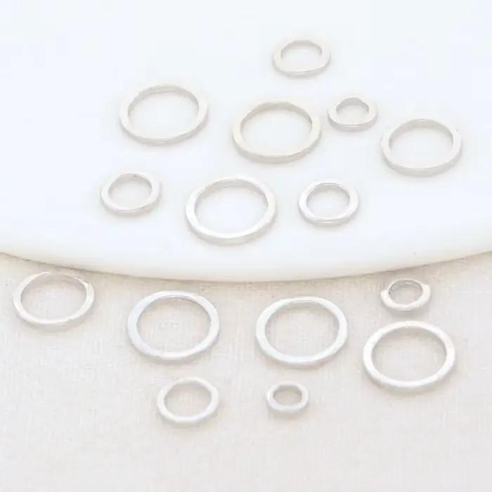 Anneaux fermés en laiton plaqué or 14K