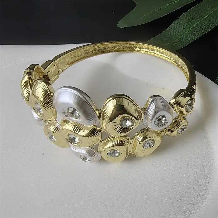 Ensemble de bijoux plaqués or 18 carats pour femmes
